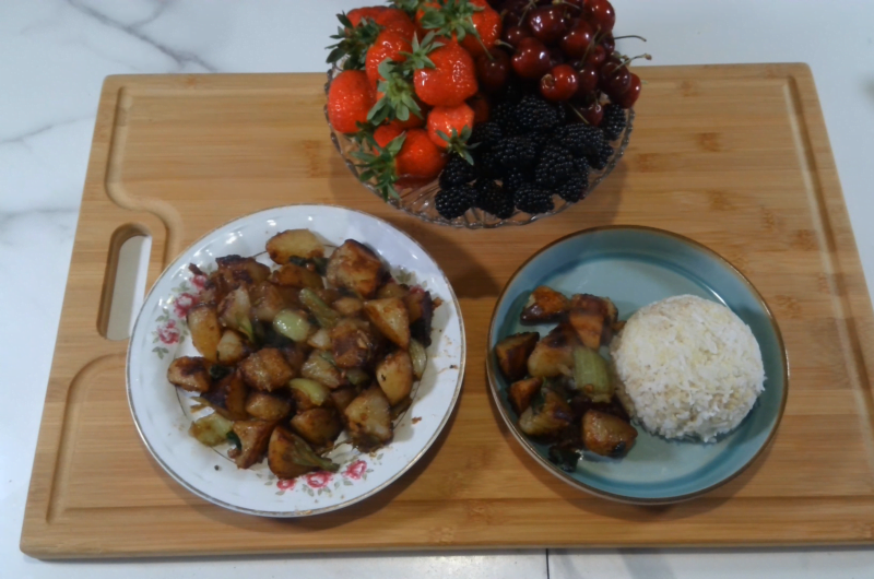 How to Make Potato and Pak Choi Stir Fry