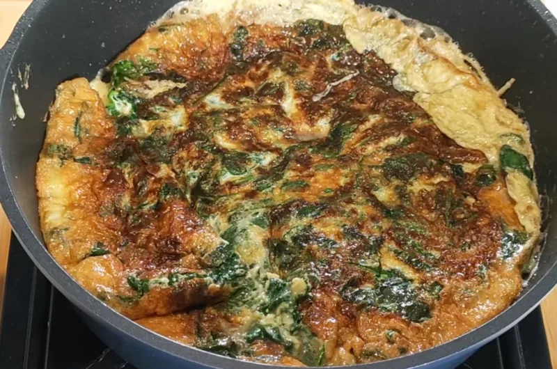 How To Make Asian Style Spinach Omelette