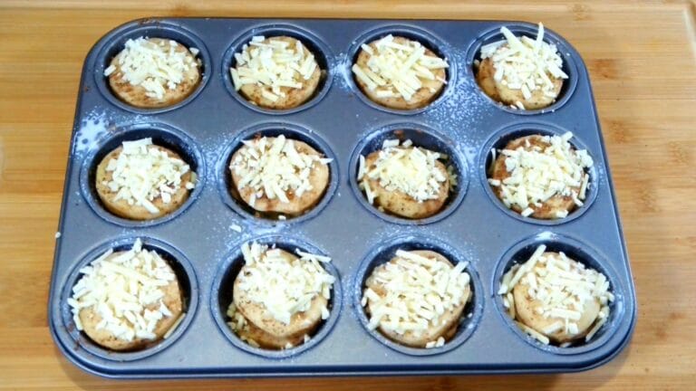 Potatoe & cheese mini cakes